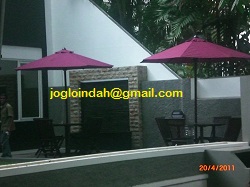 Set Meja Payung Taman di PT. Datareka Lebak Bulus Jakarta Selatan