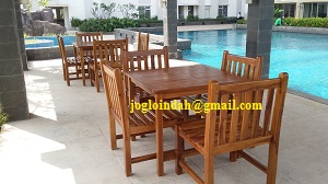 Set Meja Makan Outdoor untuk Apartemen Green Lake Sunter Jakarta Utara