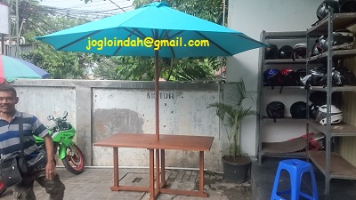 Meja Payung untuk PT. Daikin Indonesia di Duren Tiga Jakarta Selatan