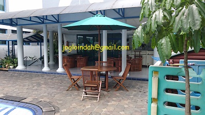 Meja Payung Kolam Renang untuk Apartemen Prapanca Jakarta Selatan