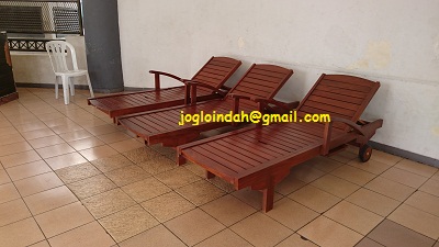 Kursi Kolam Renang untuk Apartemen Taman Kemayoran Condominium Jakarta Pusat