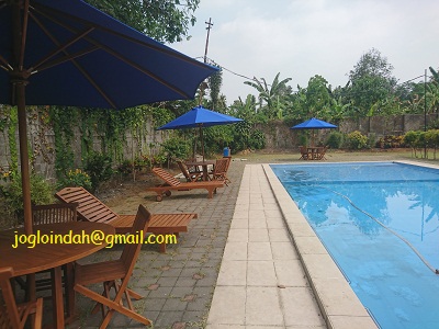 Kursi Santai Kolam Renang / Lounger Kayu Jati untuk Rumah Datar Cipayung Jaya Bogor