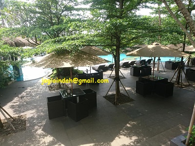 Set Meja Payung di Club Serenia Mansion Karang Tengah Lebak Bulus Jakarta Selatan