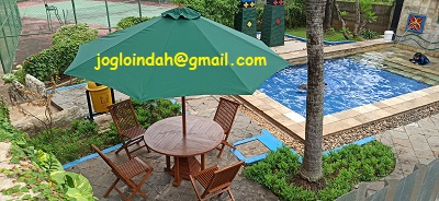 Meja Payung Kolam Renang Apartemen Bona Vista Lebak Bulus Jakarta Selatan