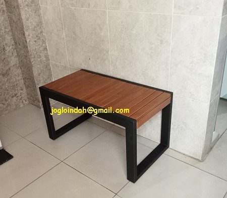 Bangku / Bench untuk Ruang Bilas Natura Sport Club Gunung Sindur
